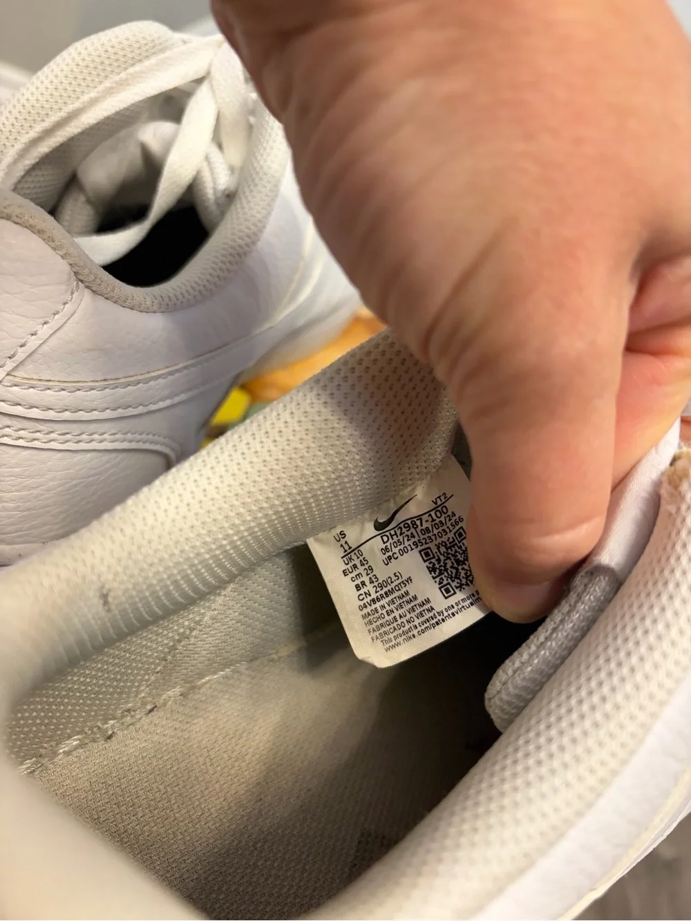 Nike Off-White Leather Low-Top Sneakers